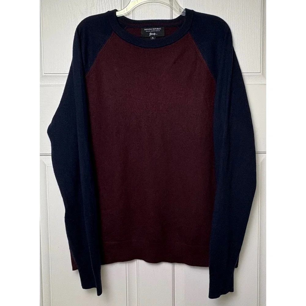 Banana Republic Mens XL 100% Merino Wool Colorblock Crewneck Sweater Wine Navy